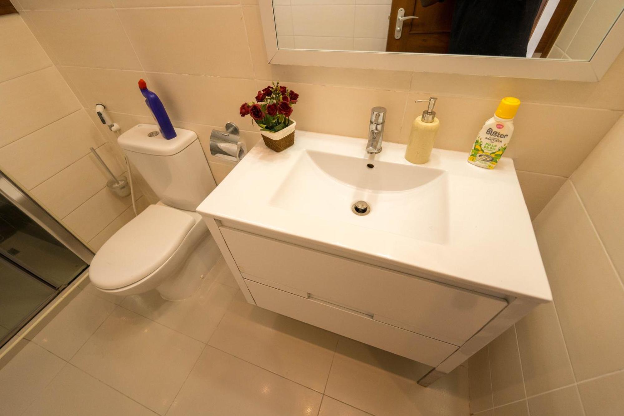 Flo's Eco Apartman Dár Al-Szalám